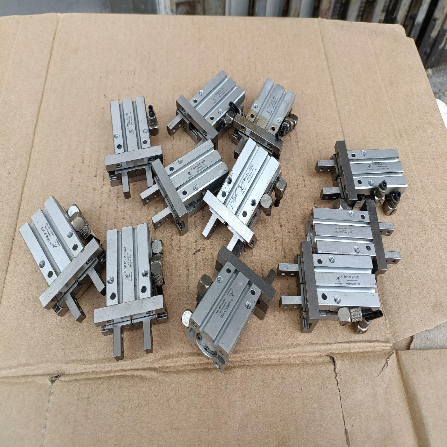 【议价】星辰MHZL2-16D手指气缸加长手指气缸35元一个