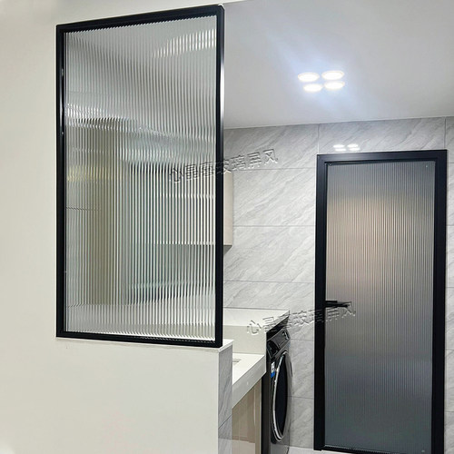 经典半墙长虹玻璃隔断屏风