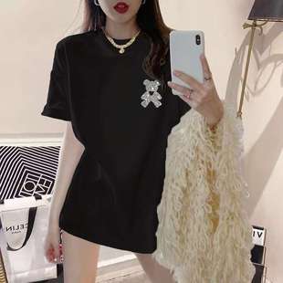 大版 2024黑色燙鉆小熊寬松短袖 T恤女長款 新款 clothes 上衣iwomen