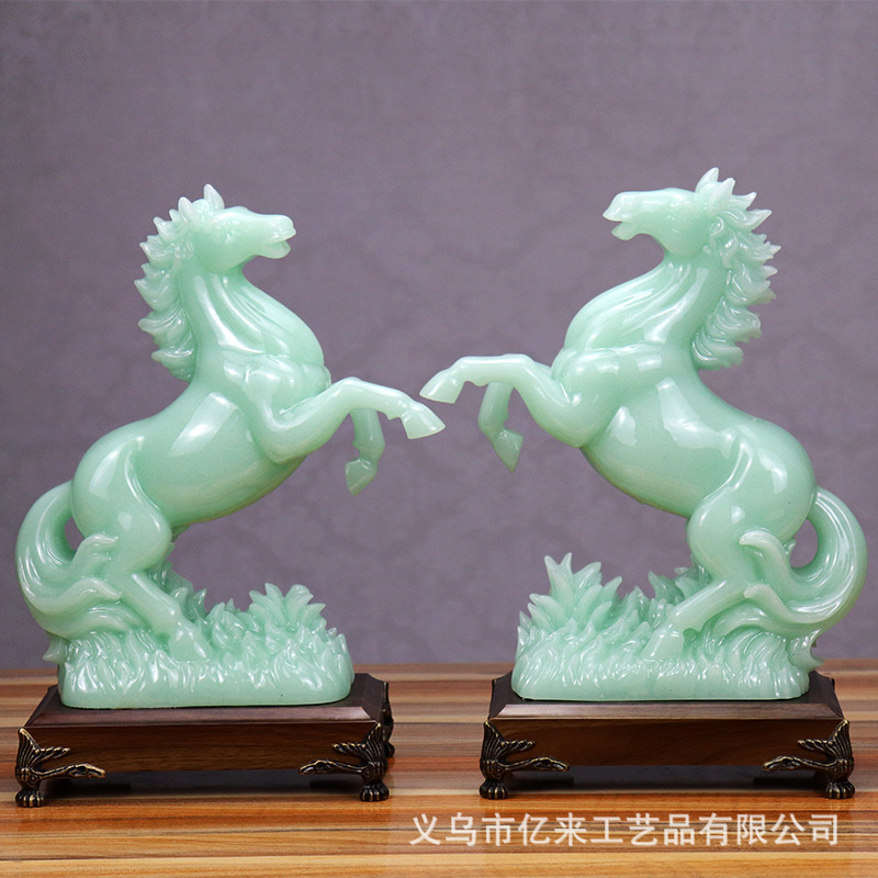 马到成功腾飞马一对装客厅酒柜摆