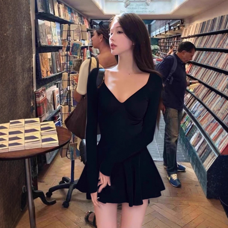 法式小黑裙冷淡高级感