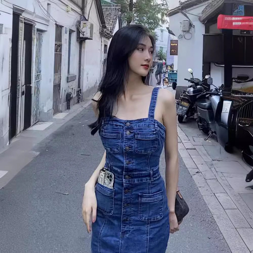 TZ3840港风复古chic吊带连衣裙女夏新款修身显瘦设计别致抹胸裙子
