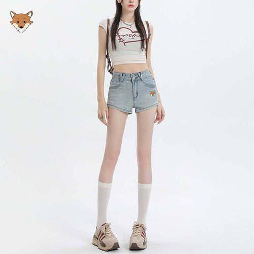 英国April Fox小狐狸牛仔短裤女2026夏季新款高腰薄款包臀短裤