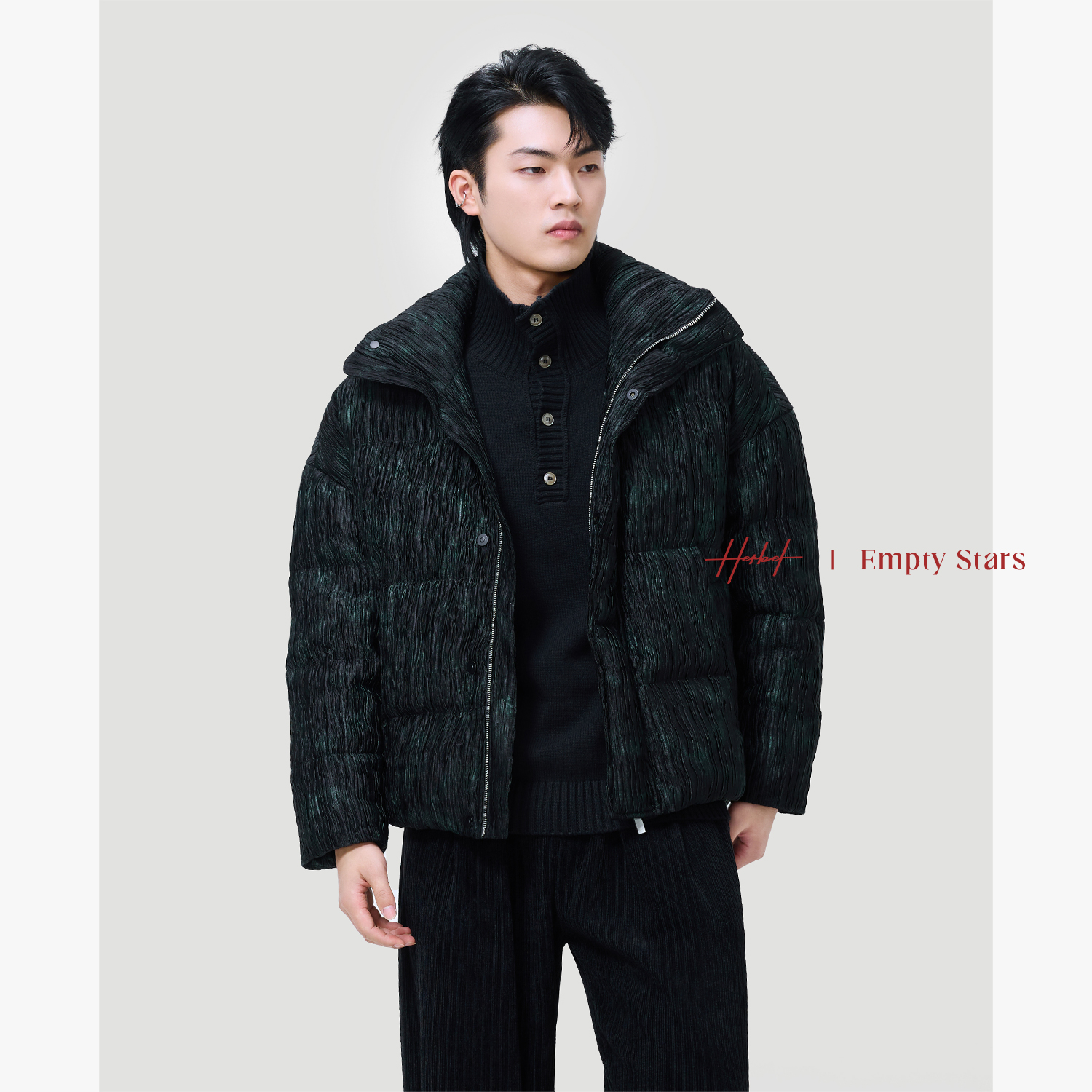 HERBEL黑白灯芯绒立领羽绒服