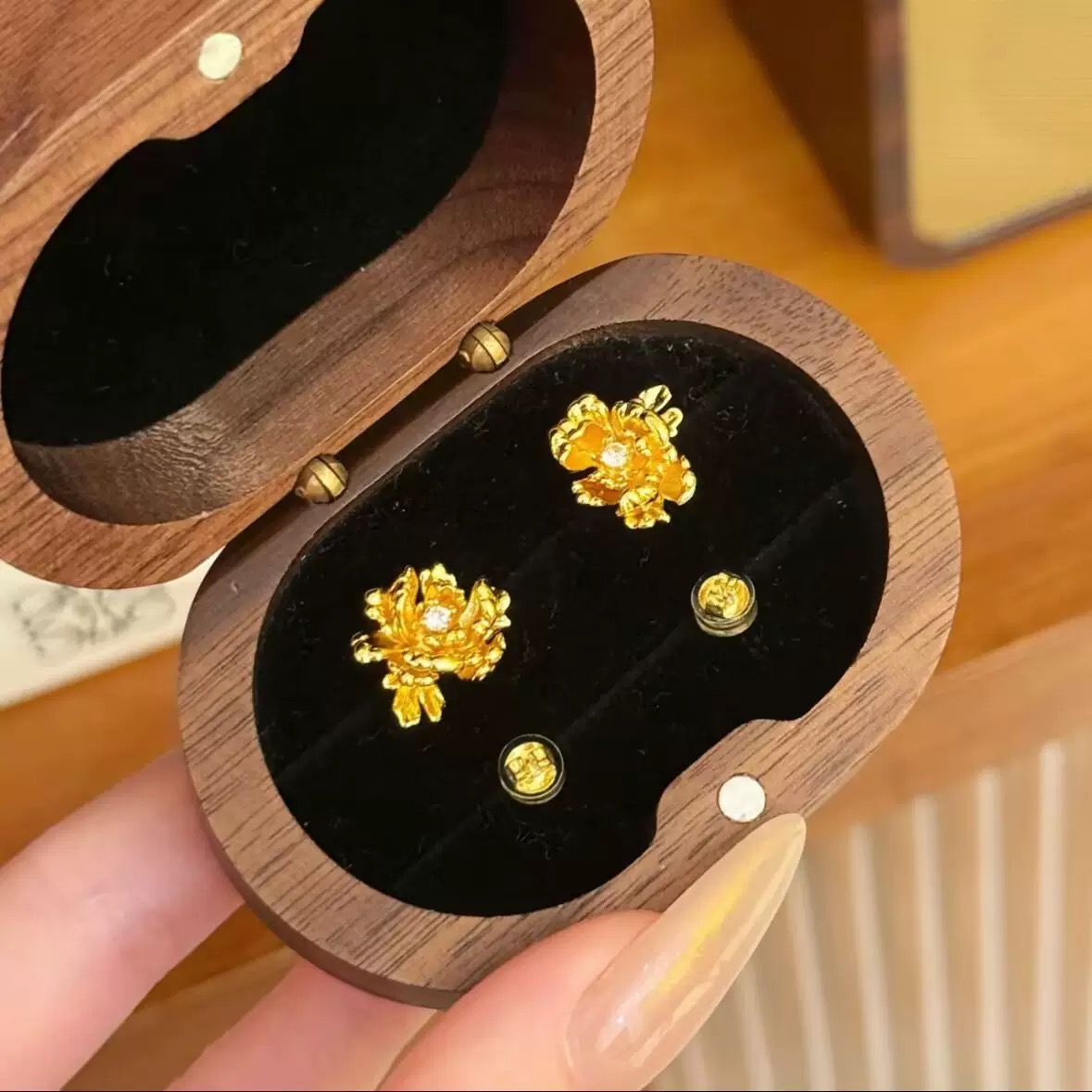 芍药花沙金耳钉新中式仿真黄金高级感花朵耳饰镶钻轻奢富贵牡丹