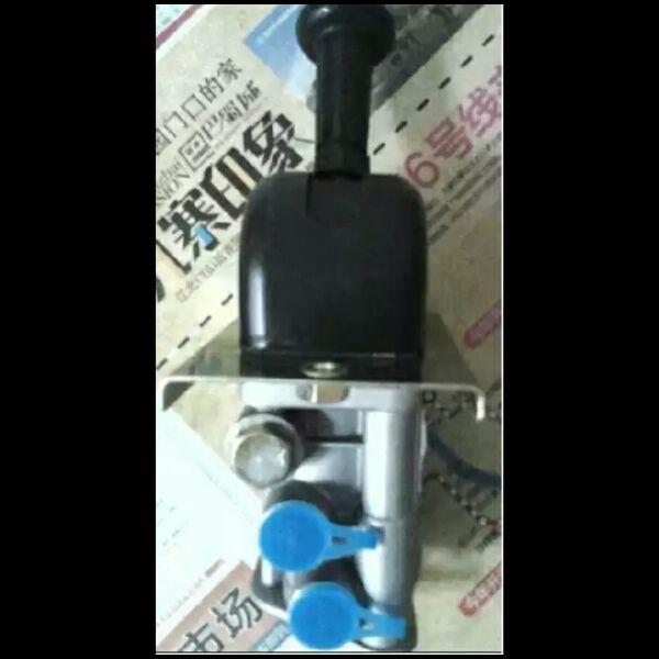 徐工吊车12吨16吨2520B手刹制动阀手刹开关手继动阀原厂