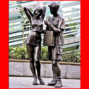 供应玻璃钢园林景观小品雕塑商场户外仿铜情侣人物装 饰摆件铜雕