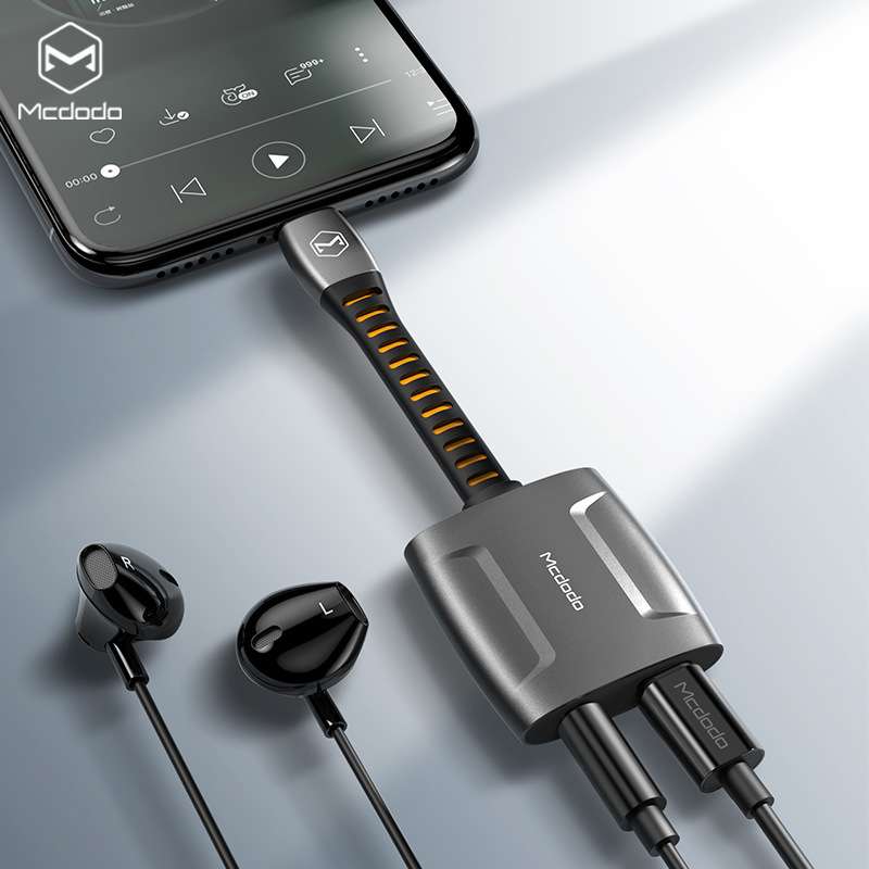 Mcdodo麦多多 音频转接器 原装芯片DC3.5支持MIC 充电通话CA-6340