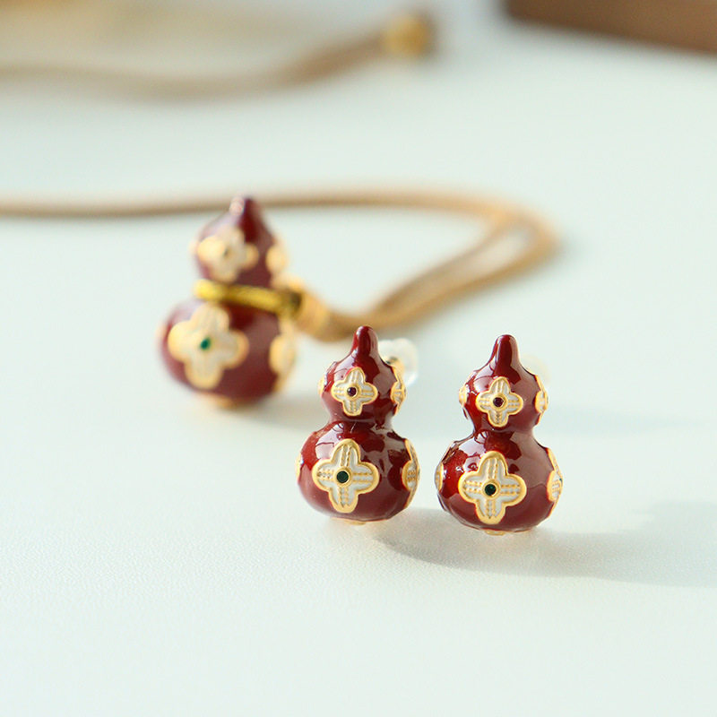 原创复古新中式四叶草滴油葫芦耳钉女时尚精致百搭耳饰轻奢高级感,饰品/流行首饰/时尚饰品新,耳钉,淘宝优惠券,粉丝福利购,淘宝优惠卷