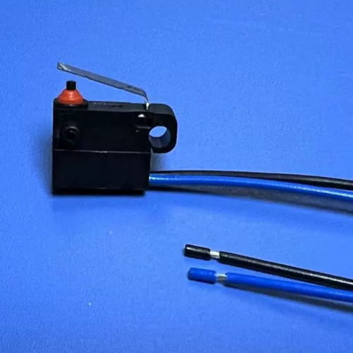 供应优质 G303-130F05MBR防水微动开关  共享车锁 车载门锁开关