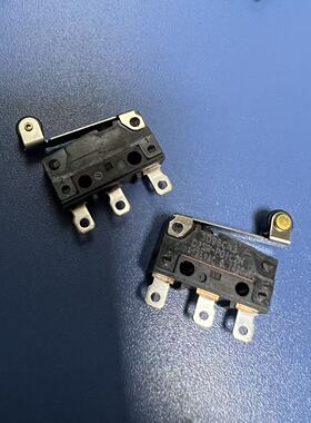 供原装OMRON 欧姆龙D2SW-P01L2H 防水微动开关 带滚轮杆限位开关