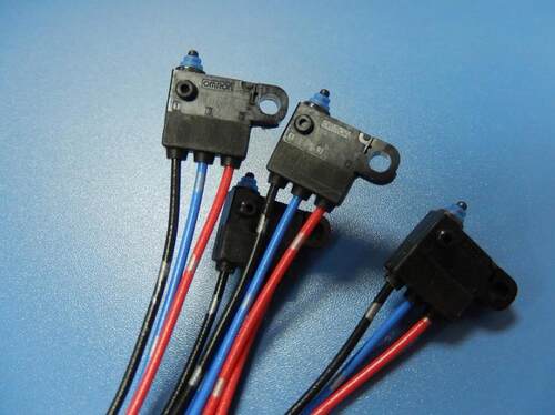 原装D2HW-C201M带线密封防水超小型微动开关常闭 常开型