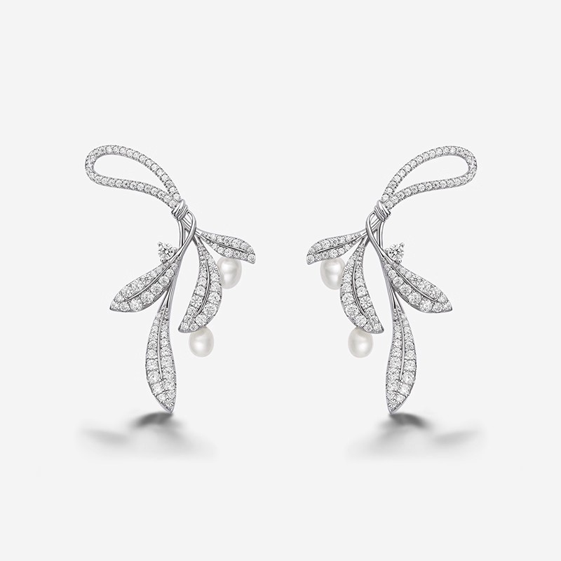 何方新品气质月桂叶珍珠925耳环