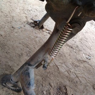 热销电动车双撑脚架拉簧小牛九号主支撑弹簧双支撑大脚架弹簧加粗