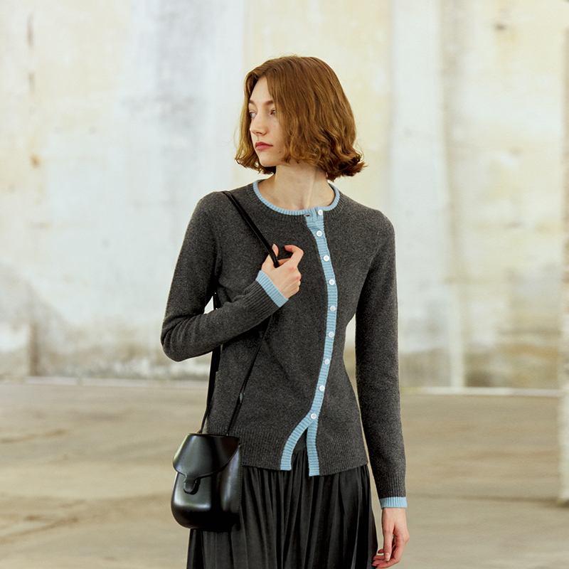 NONRESTRAIN斜门襟圆领毛针织衫