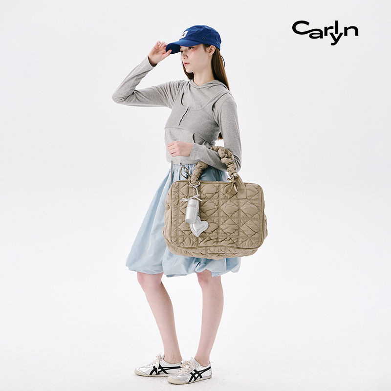 Carlyn TRAVEL BAG大号韩国经典衔缝设计大容量云朵手提旅行包