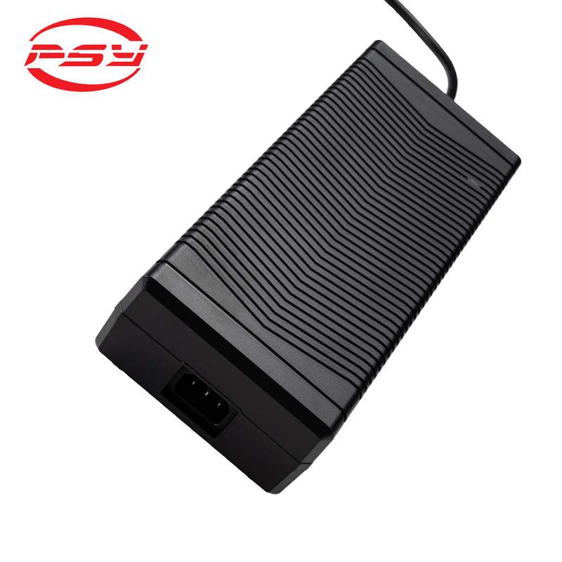 12.6V17A充电器CCC UKCA CE UL PSE认证3串11.1V li-ion charger