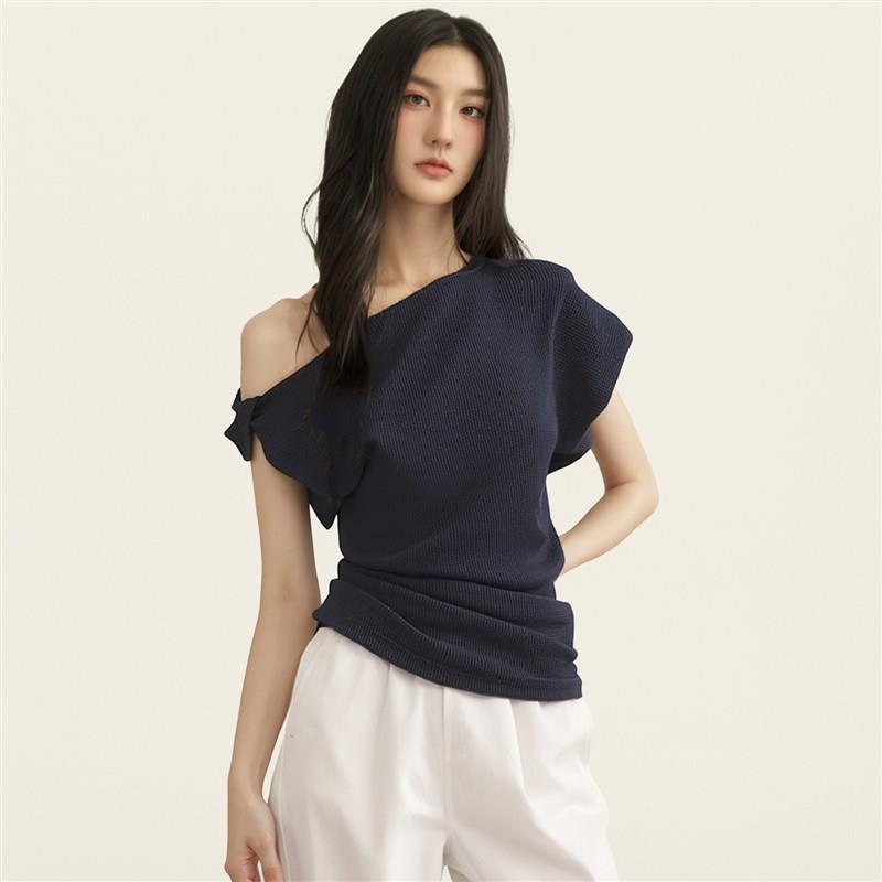 2025法式斜领藏蓝短袖上衣女夏高级感修身显瘦露肩T恤设计感小众