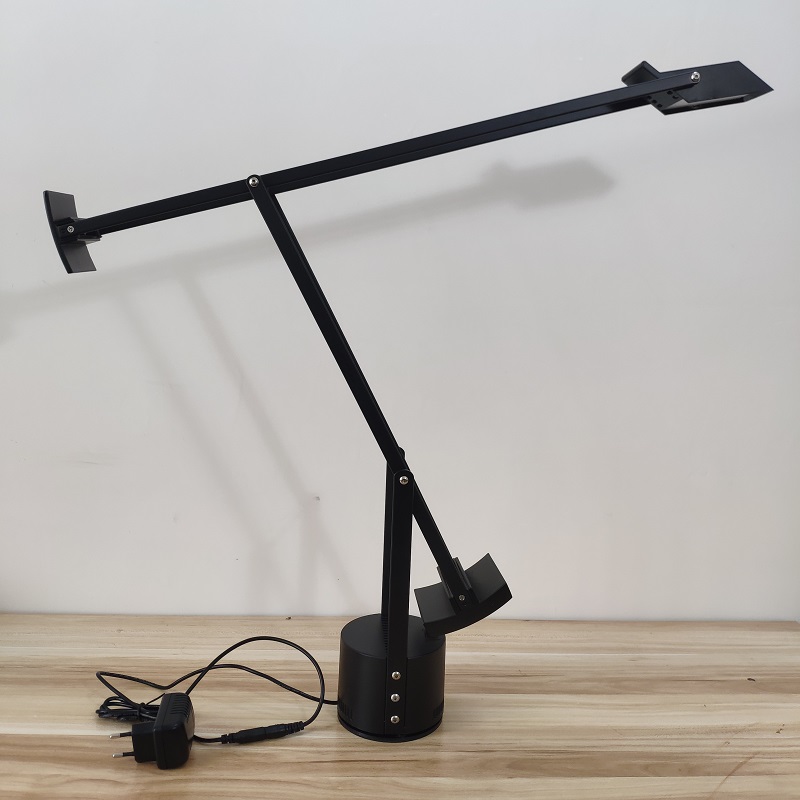 北欧设计书房桌灯Table Lamp阿特米德台灯办公桌阅读灯Tizio桌灯