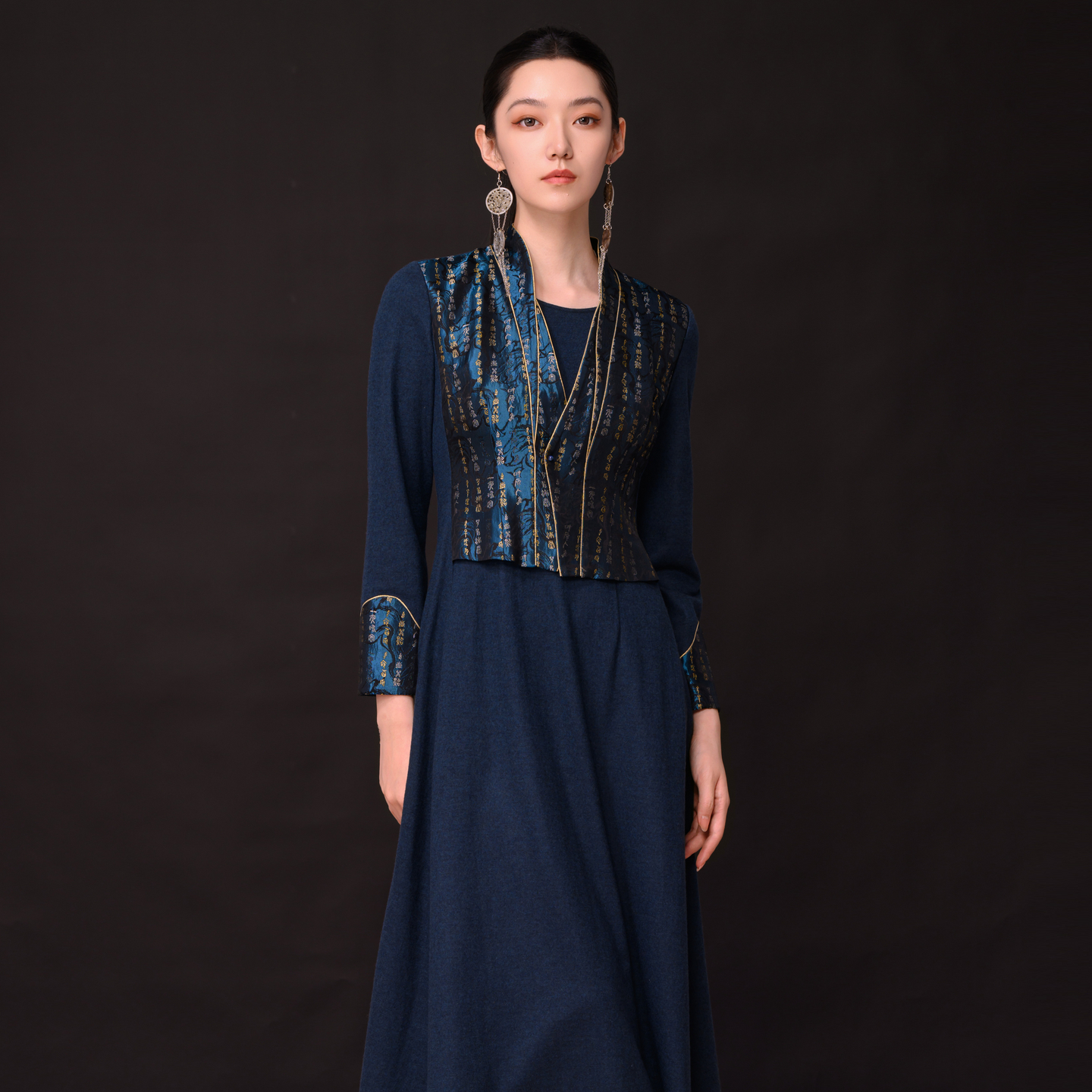 吉祥衣家新中式锦岁生金连衣裙