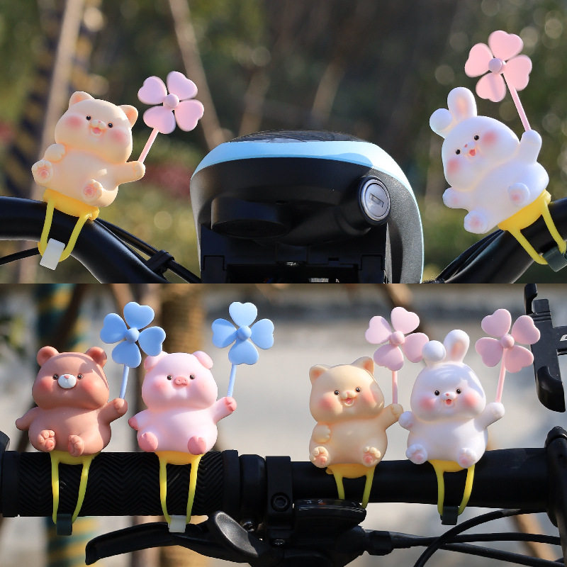 网红风车小猪小黄鸭可爱车载摆件电动车自行车装饰品挂件配件礼物