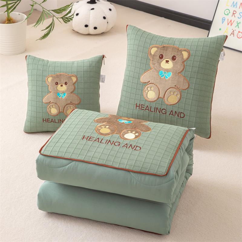 抱枕被子两用四季车载多功能汽车可爱折叠靠枕午休二合一夏凉被子