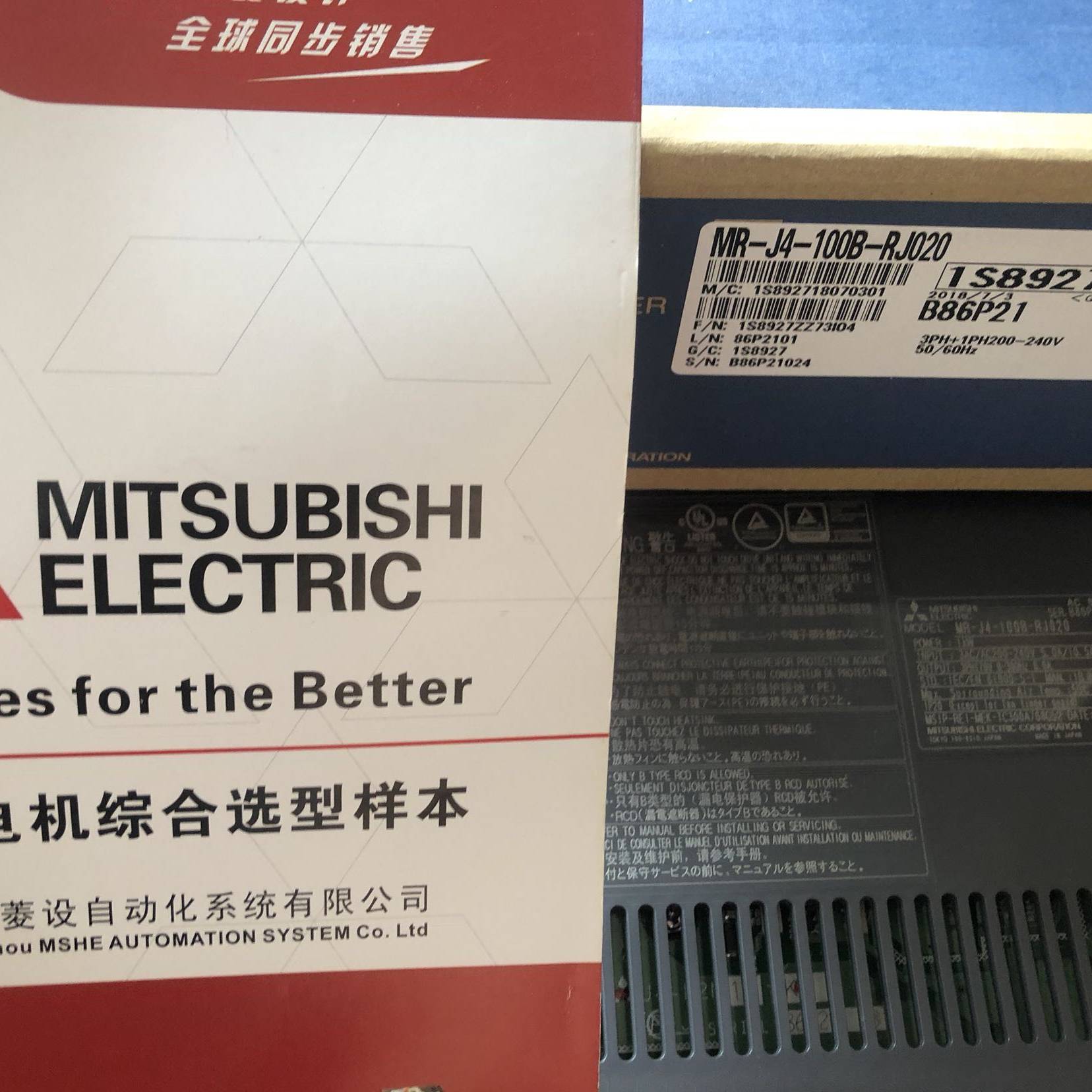 三菱驱动器 三菱伺服 MR-J4-100B-RJ020日本三菱伺