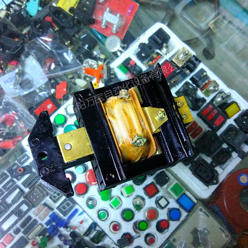 。牵引电磁铁MQ1-3Z MQ1-6111推动式30N行程25mm电压127V