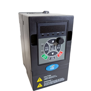 IPM单相220V变频r器0.75KW异步三相80V电机1.5KW调速器2.2KW AS2