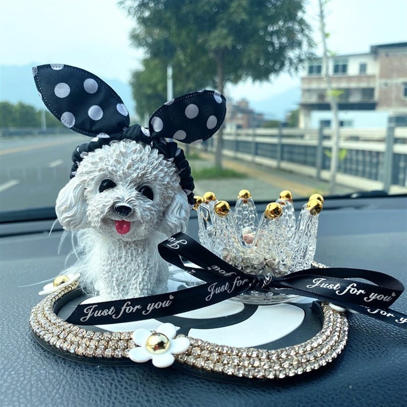 比熊泰迪小狗车载香熏水摆件汽车内中控台上装饰品高级感女士可爱