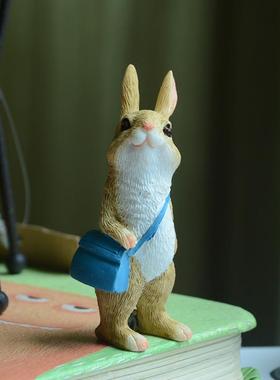 创意可爱兔子小动物摆件卡通桌面树脂装饰送老师女学生礼物情人节