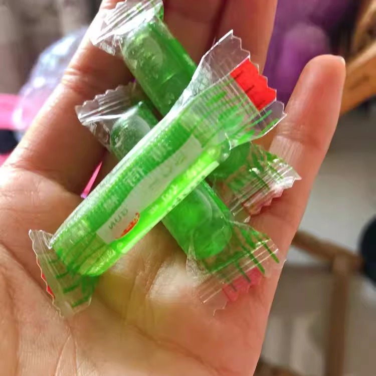 好運(yùn)郎四川老牌子清涼薄荷棍老式薄荷糖網(wǎng)紅懷舊散裝年貨休閑零食