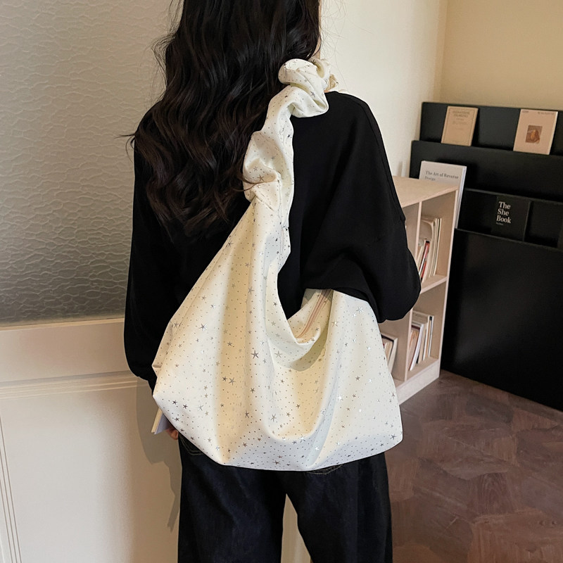 韩系ins风大容量星星托特包女2026新款慵懒风百搭通勤手提帆布包