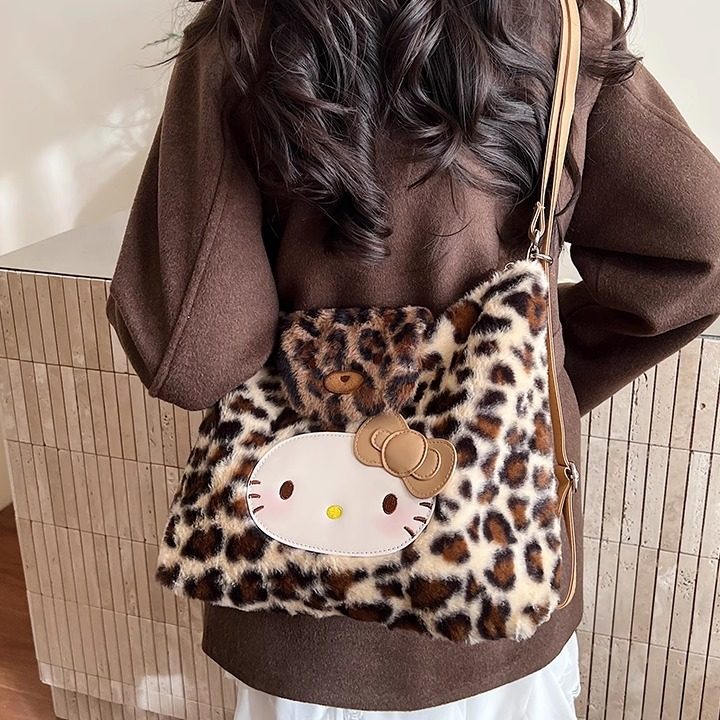 可爱卡通HelloKit豹纹双肩毛绒托特包女2025新款大容量通勤单肩包