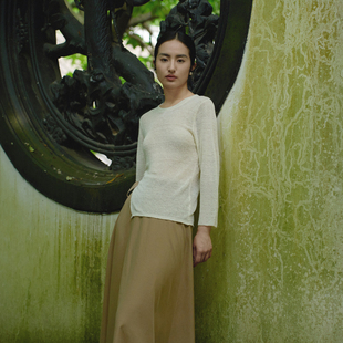 AIRIQI奥莱女装圆领针织百着新中式侧开叉设计显瘦毛衫AZ42MS287