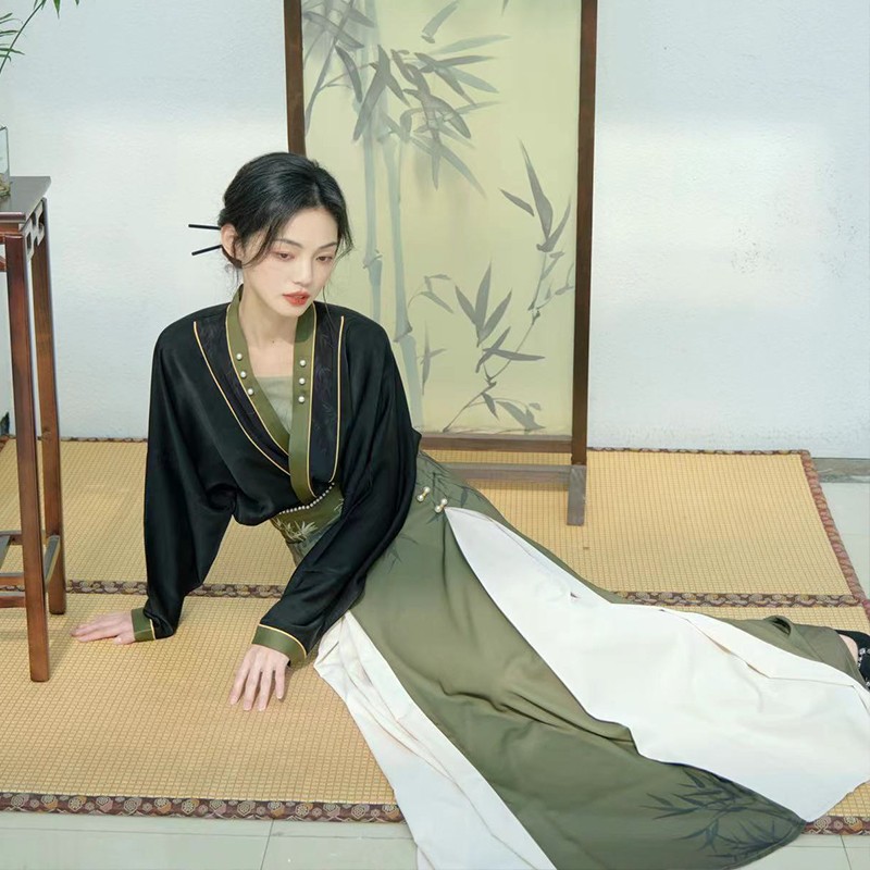 亦有竹【今夜白】春夏提花丝质珍珠黑色飞机袖汉服套装印花裥裙