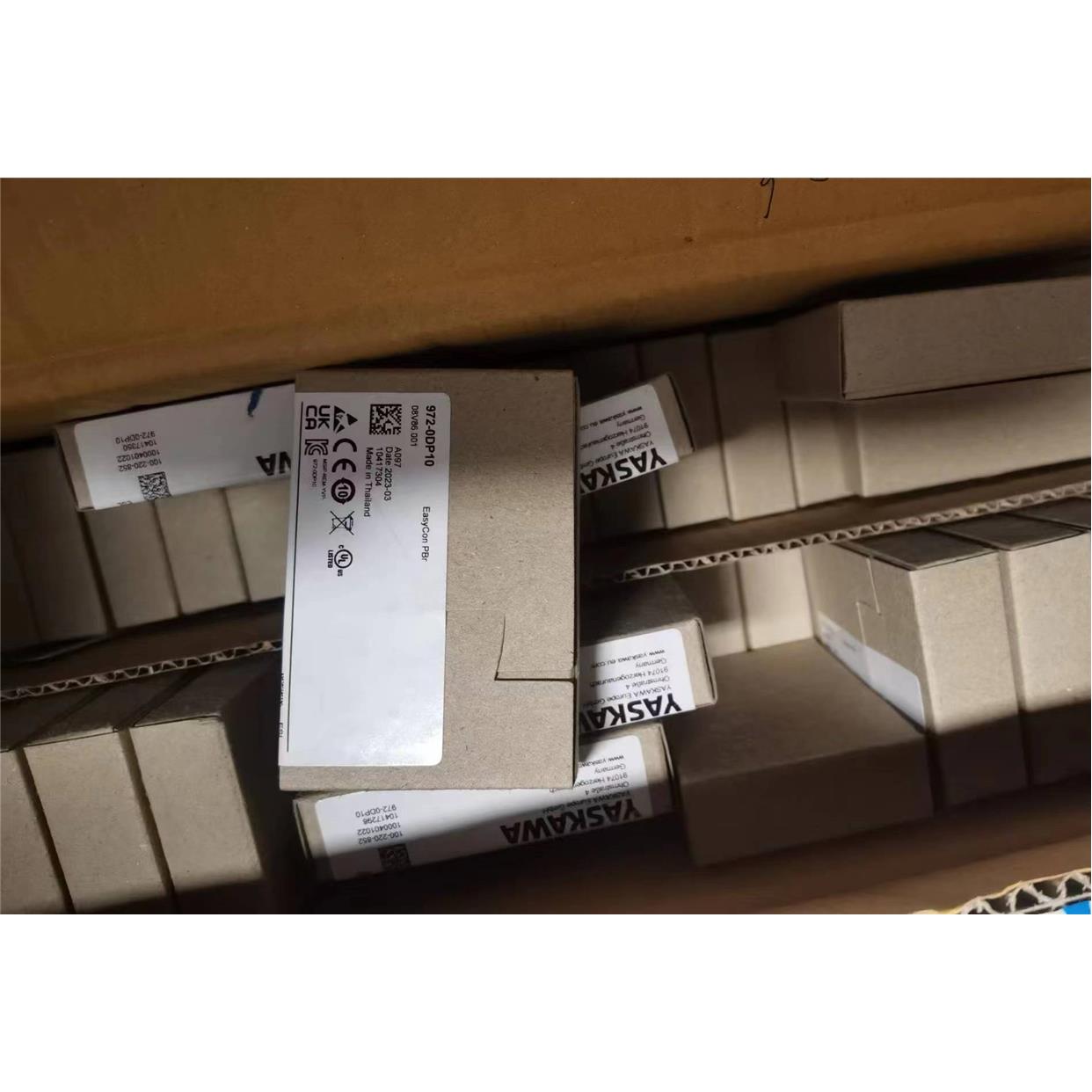 YASKAWA 972-0DP01 972-0DP10 972-0DP20 972-0DP30连接器现货