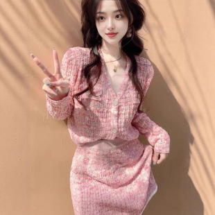 小香风气质名媛粉色针织上衣半裙套装 秋冬穿搭一整套时尚 减龄修身