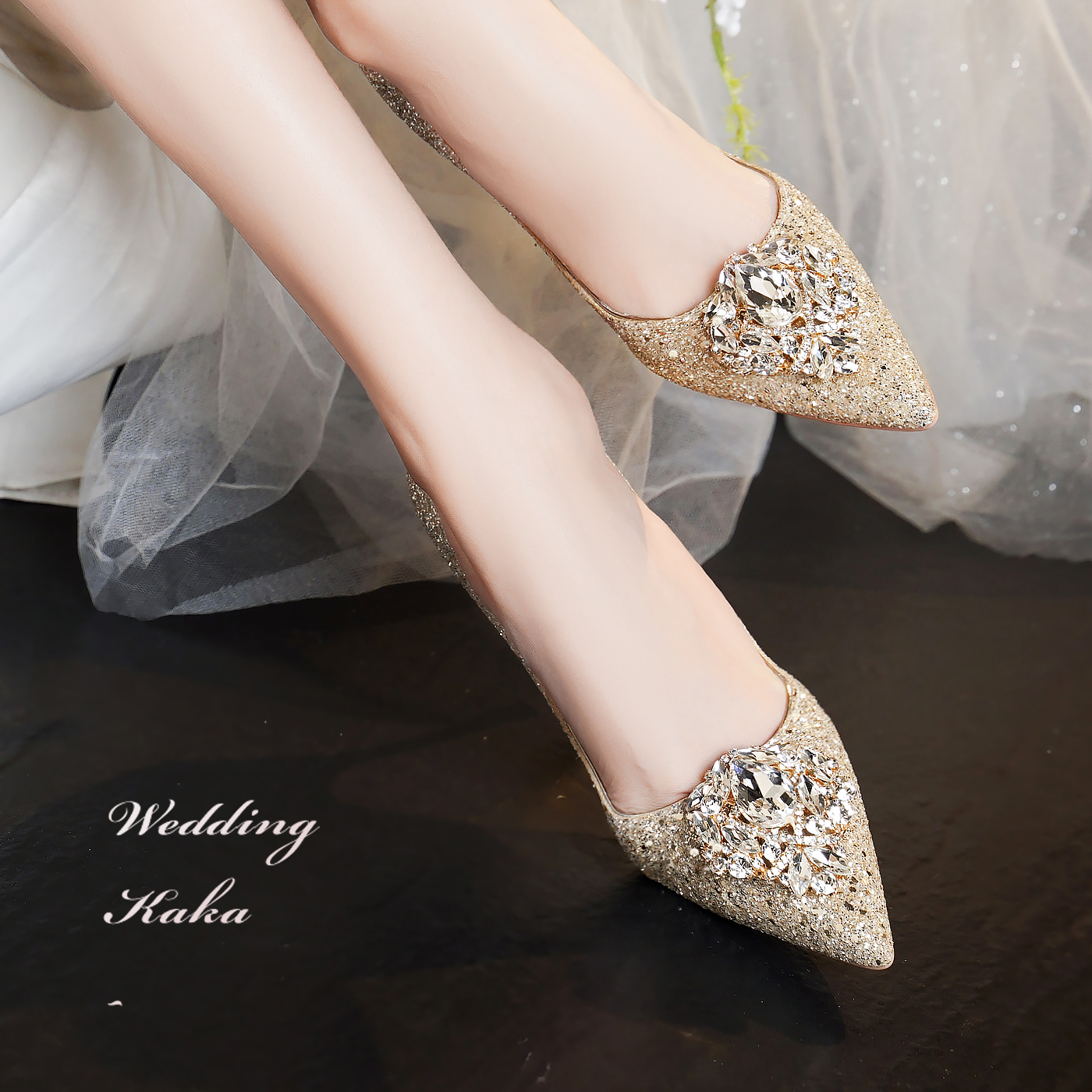 2026新原创婚纱秀禾两穿脚宽可穿