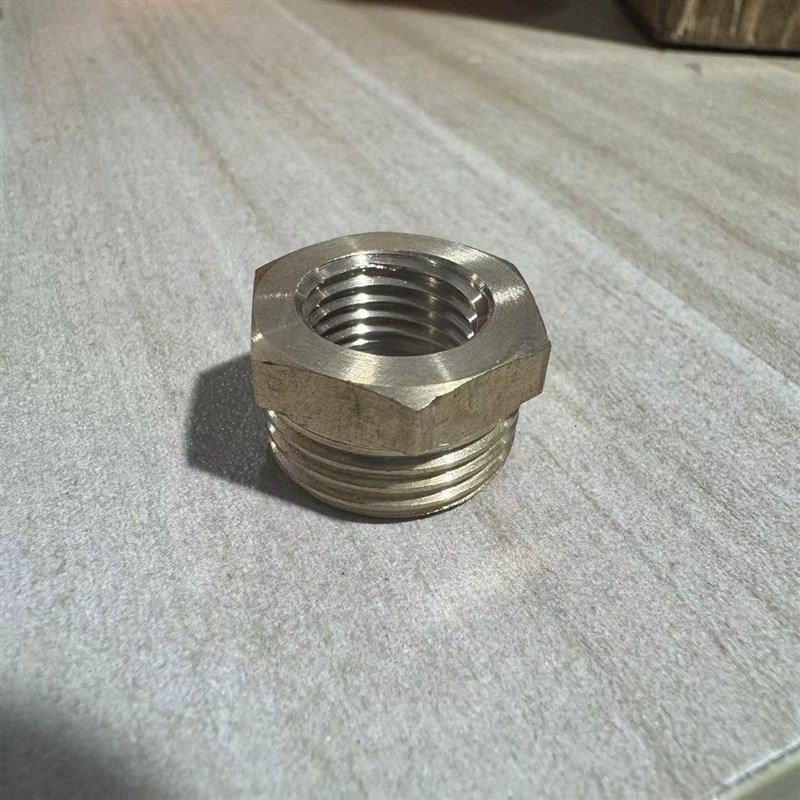 水压气压压力表0.6 1.6 2.5MPA液压测压表M14 2分外丝牙Y60试压表