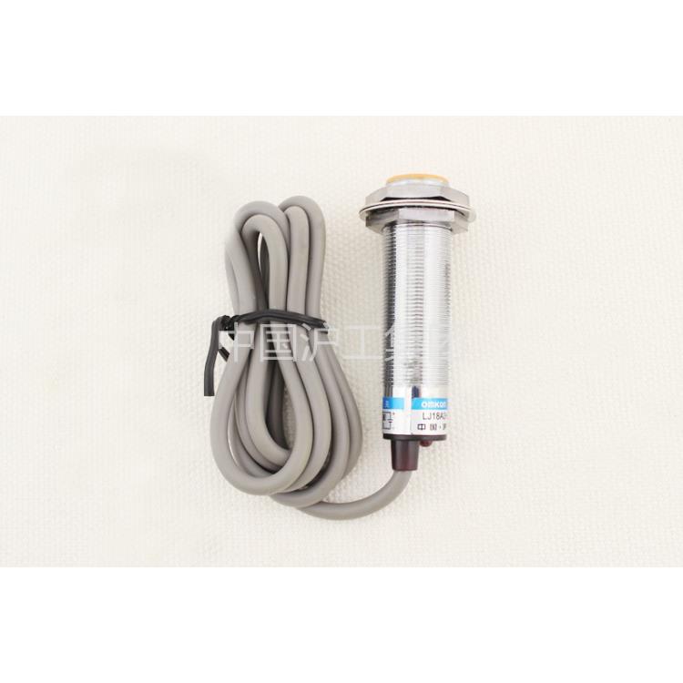 沪工电容式接近开关 CS-31-5N N2 P P2 T T2 传感器