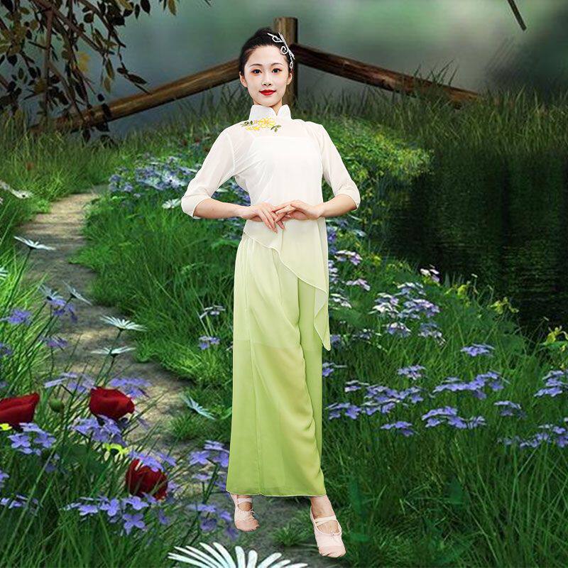 新款古典舞蹈服中国风女飘逸伞舞服装雨打芭蕉演出服胶州舞秧歌服