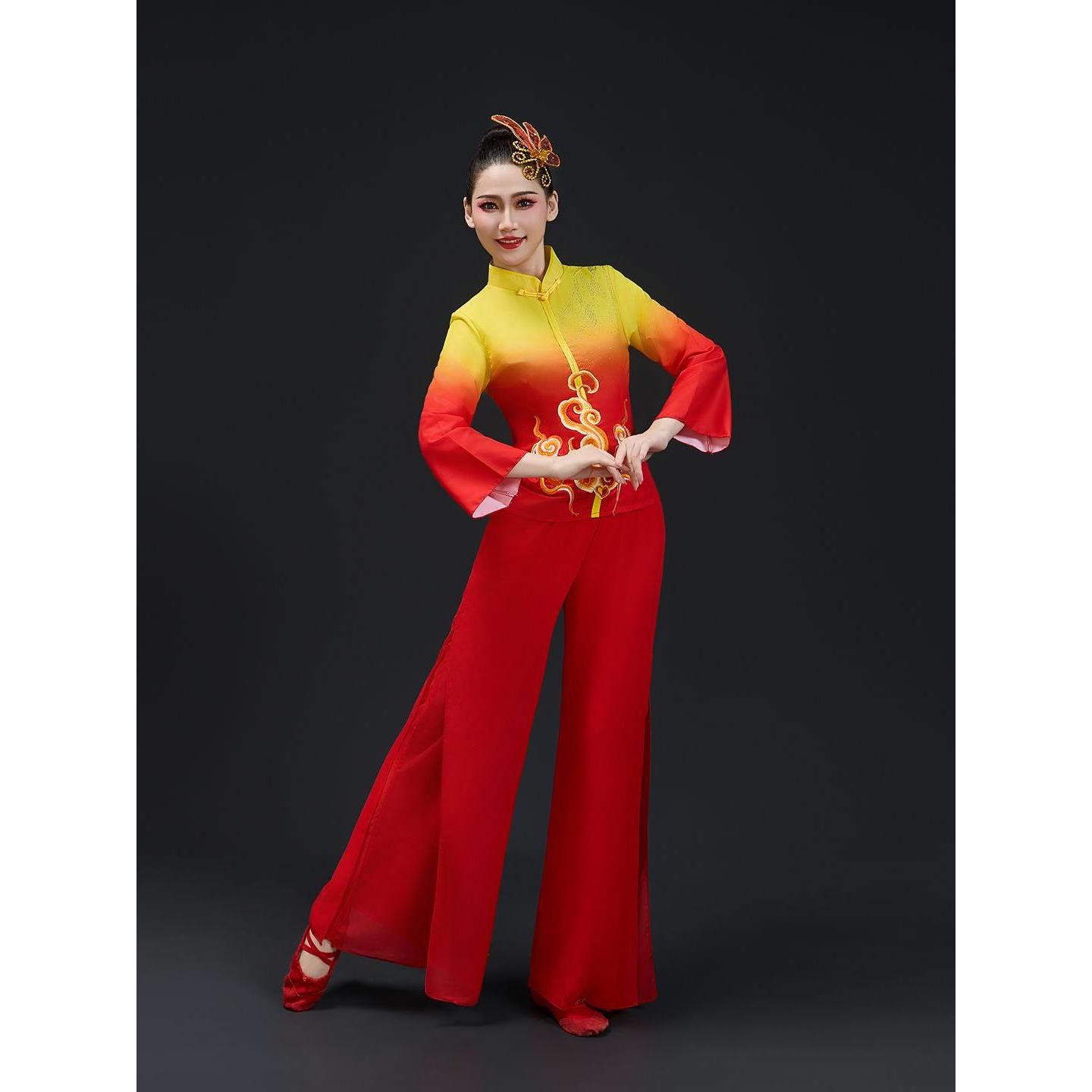 新款秧歌古典舞演出服中国服装打鼓广场表演现代套装舞蹈扇子舞