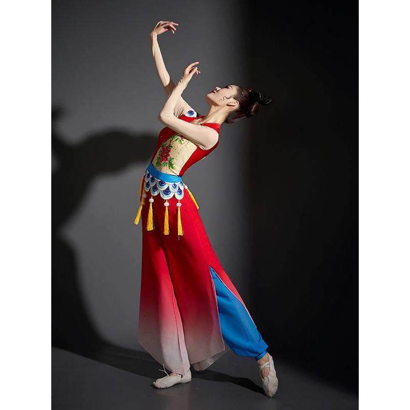 古典舞演出服女2026新款中国风扇子舞蹈秧歌服民族风腰鼓打鼓服