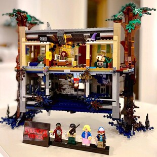 怪奇物语颠倒世界美剧怪物食人花男孩拼图拼装玩具中国积木75周边