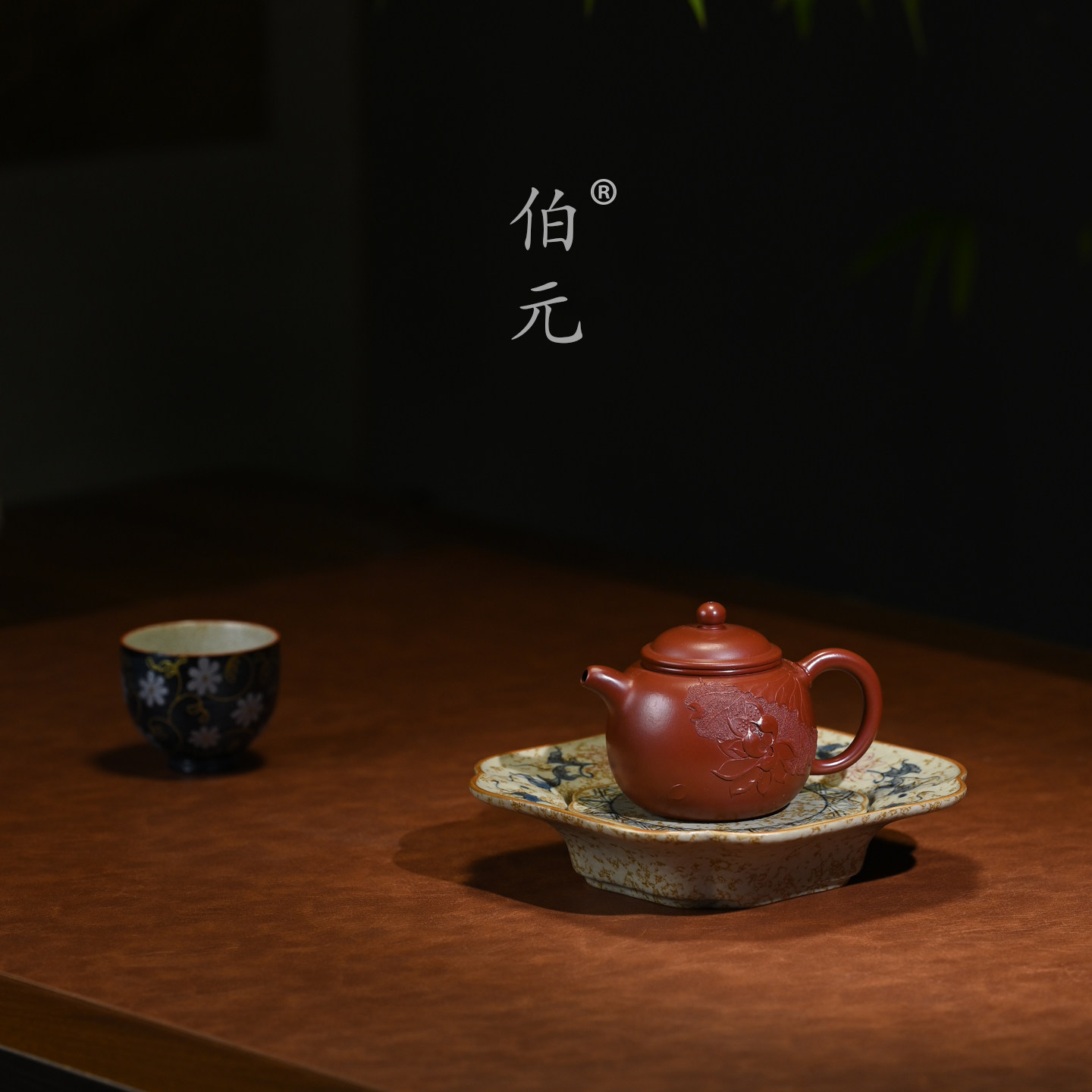 伯元中式紫砂泥绘莲花匏尊
