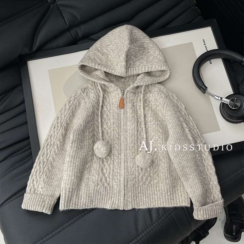 【泰酷】秋冬装儿童韩版时尚复古软糯毛球连帽毛衣外套MPG7300