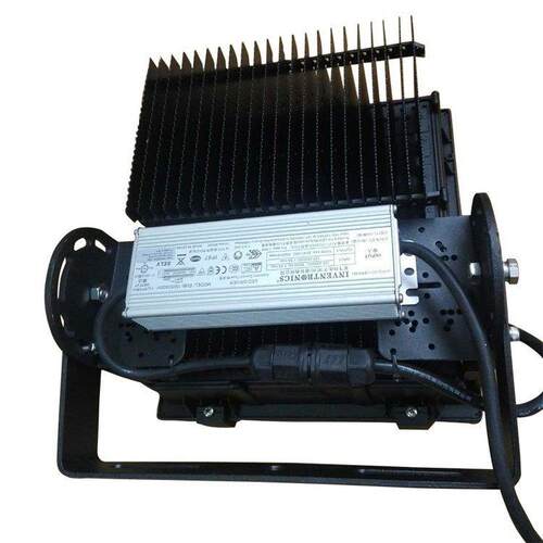 FL8-50 LED投光灯15W 80W 100W 150W 200W厂房车间防水密闭