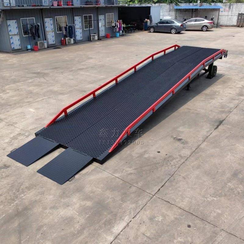 移动式登车桥10吨10米集装箱卸货平台叉车坡道可租赁装卸车载