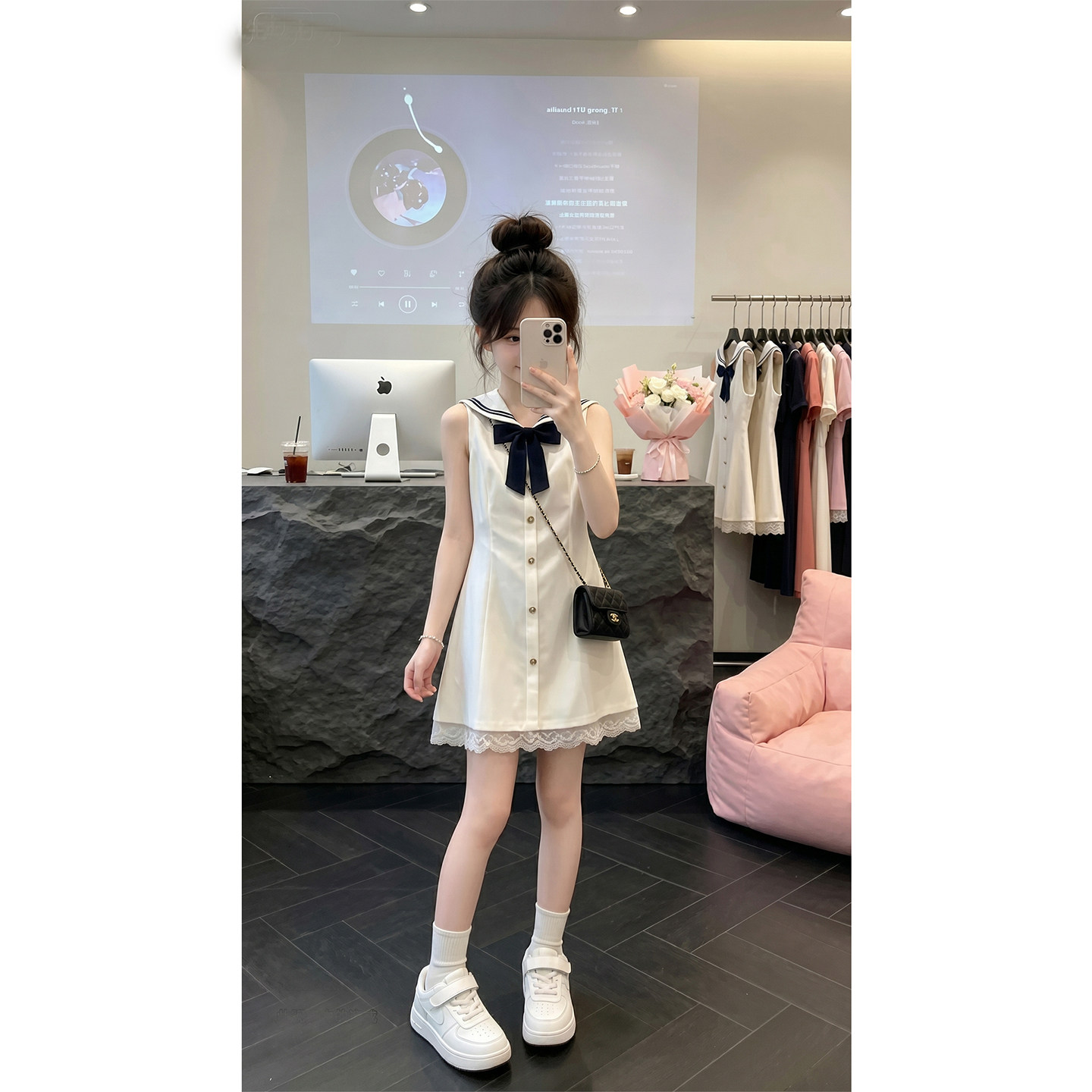 夏季学院风女童薄款海军领连衣裙图片